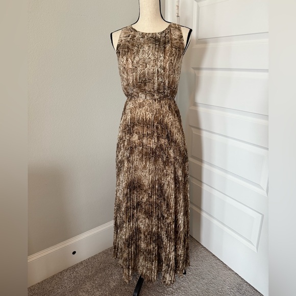 fraiche Dresses & Skirts - Fraiche Snakeskin Print Sleeveless Maxi Dress
